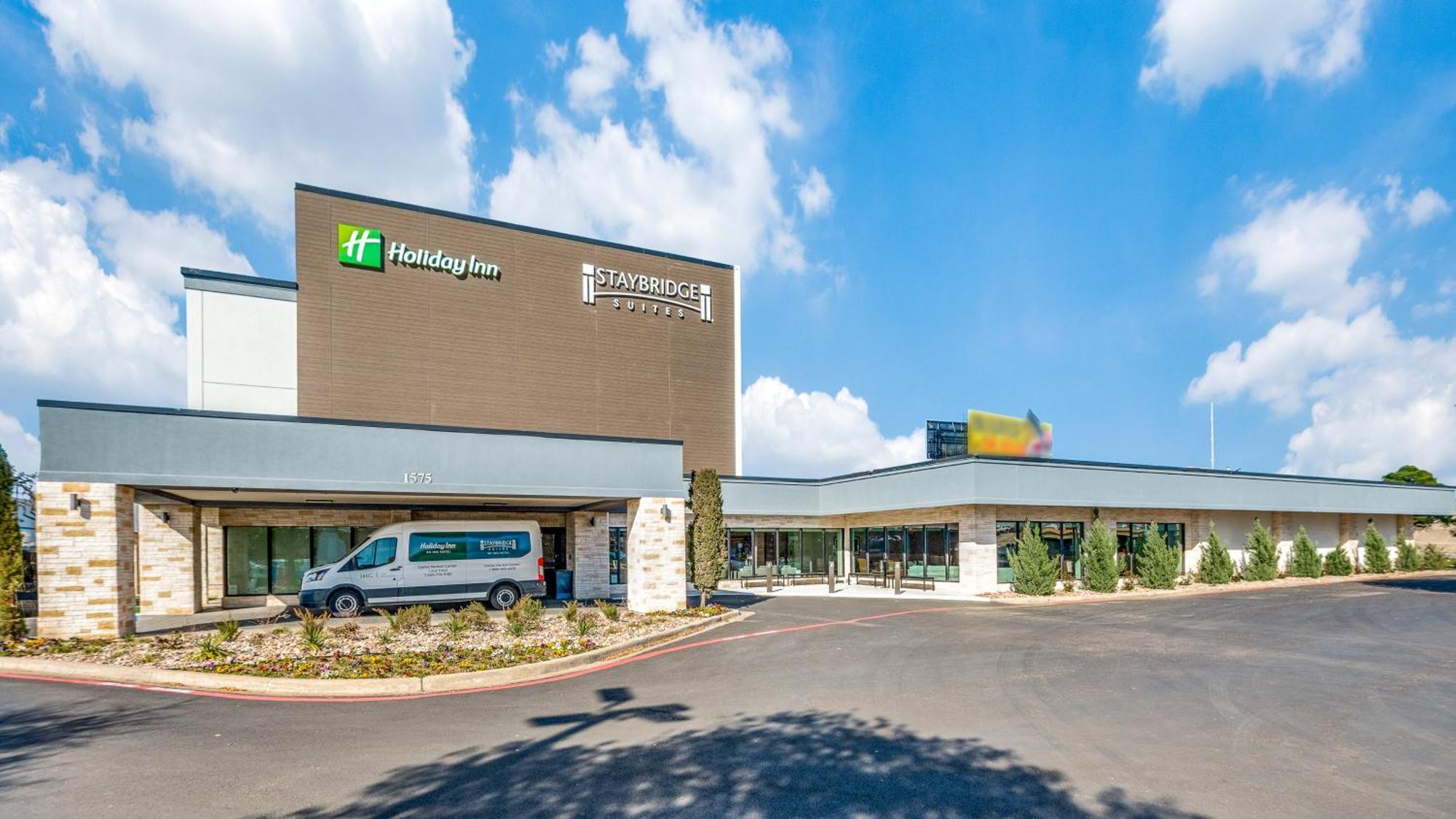 Market Ctr Field By Ihg Hotel 3*